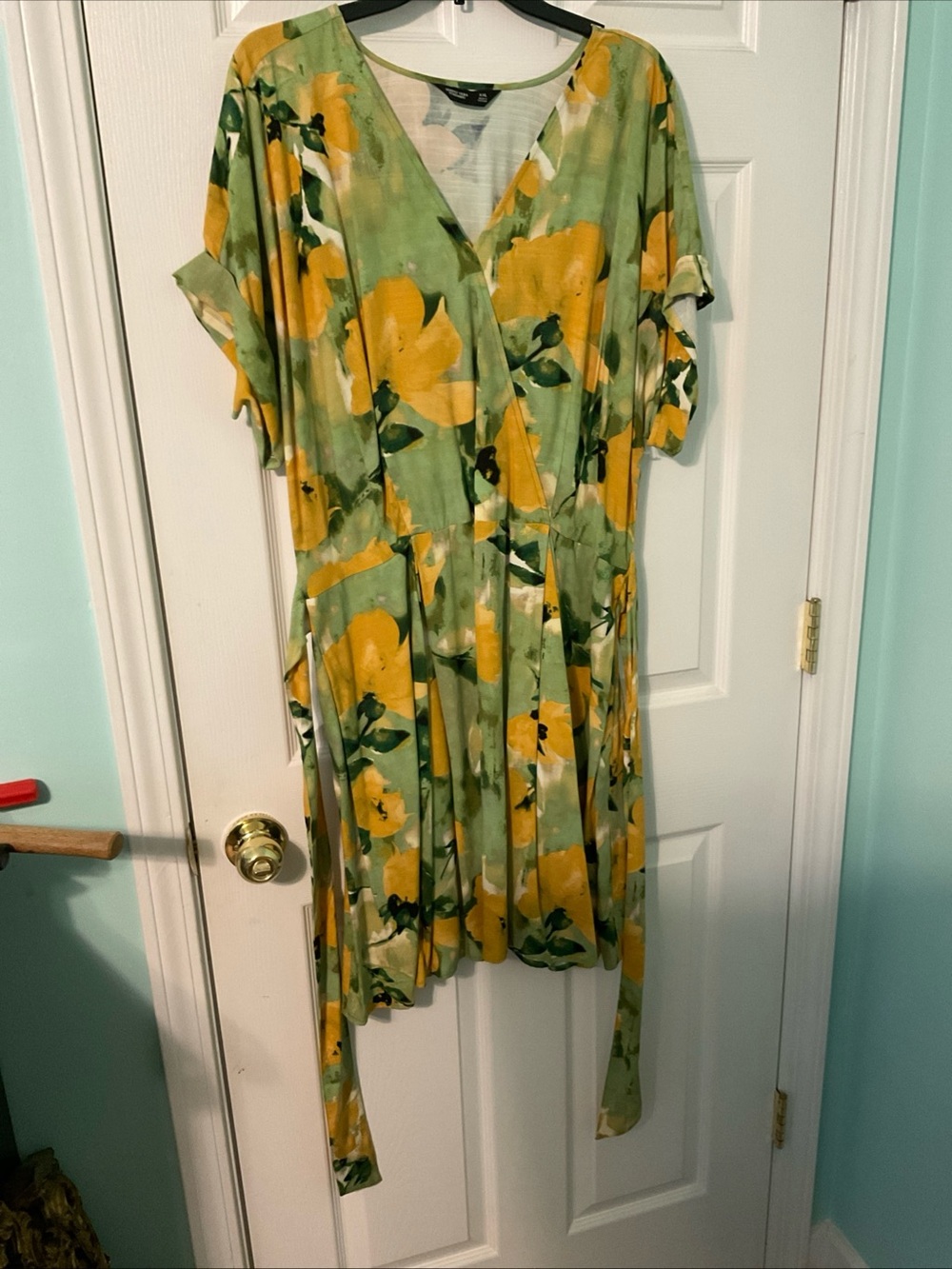 Simply Vera Vera Wang Green and Yellow Floral Wrap Midi Dress